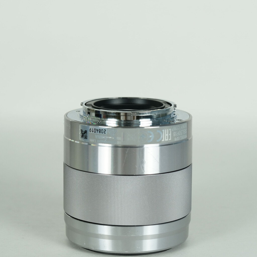 SONY E 50mm F1.8 OSS SEL50F18の出品 | ONE SCENE（ワンシーン）