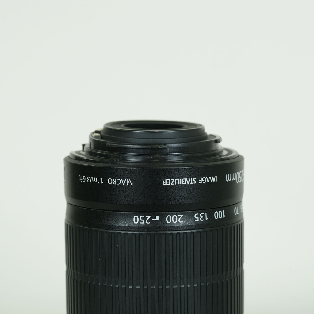 Canon EF-S55-250mm F4-5.6 IS II Canon EF-S55-250mm F4-5.6 IS II