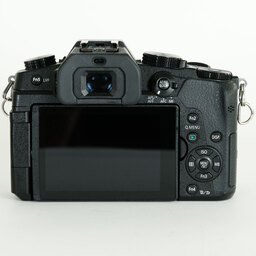 Panasonic LUMIX DMC-G8