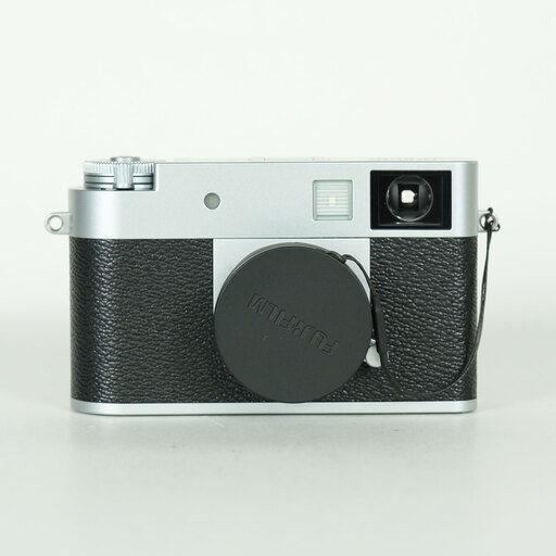 FUJIFILM X half X-HF1。フィルムを知り尽くした富士フイルムだから