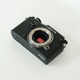 OLYMPUS PEN-F