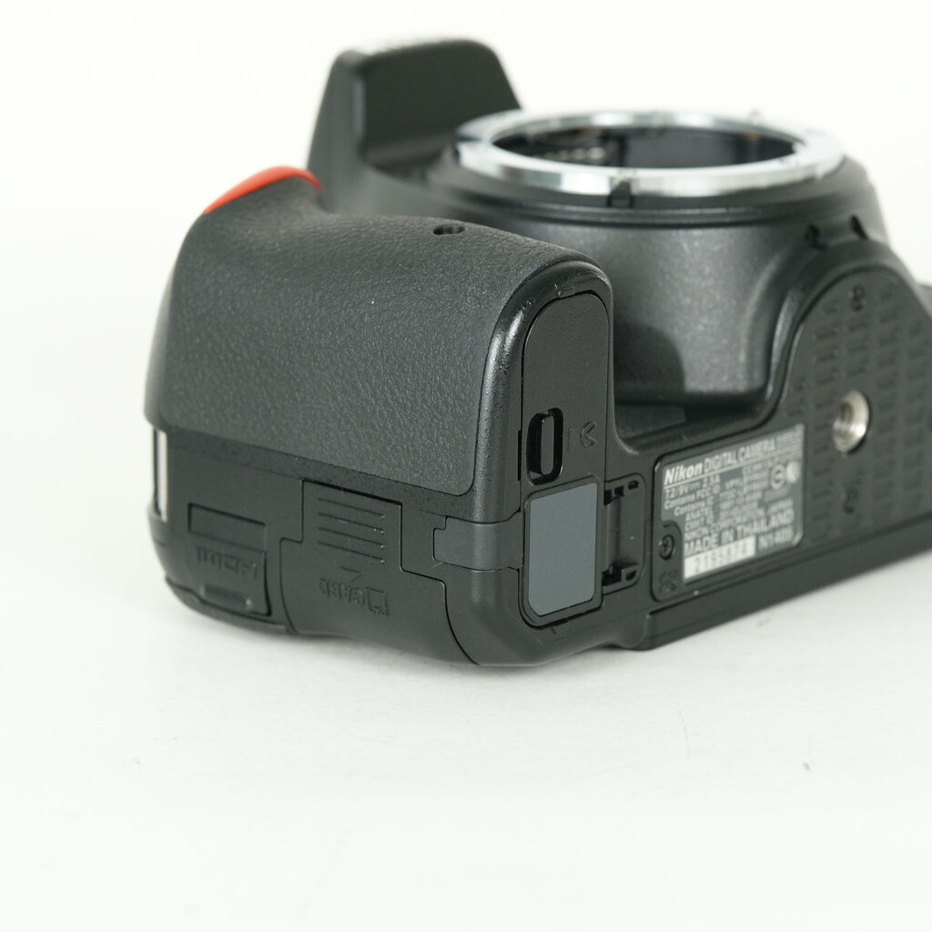 Nikon D5500の出品 | ONE SCENE（ワンシーン）