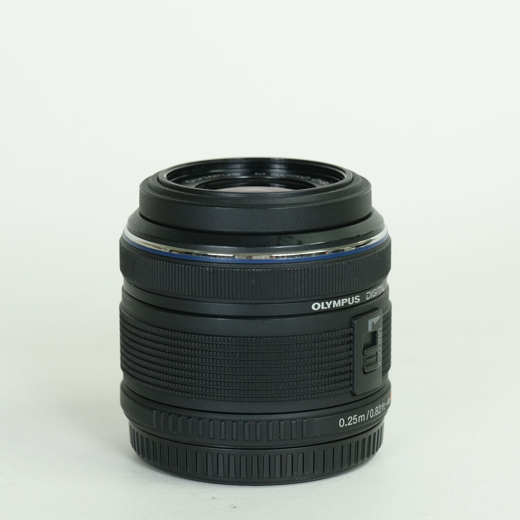 OLYMPUS M.ZUIKO DIGITAL 14-42mm F3.5-5.6IIR ブラック