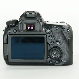 Canon EOS 6D Mark II