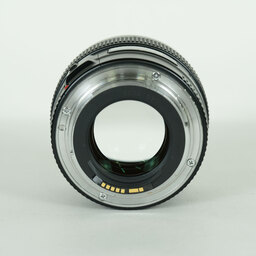 Canon EF85mm F1.8 USM Canon EF85mm F1.8 USM