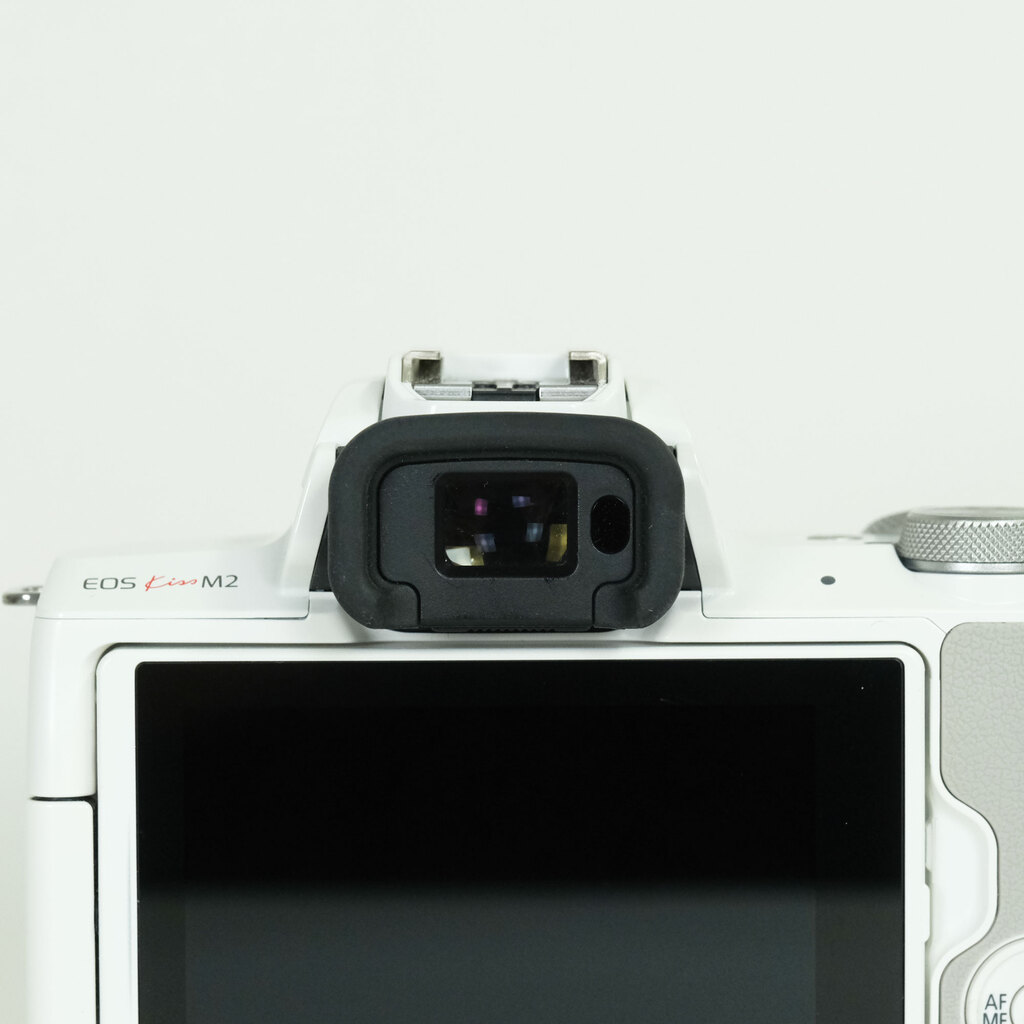 Canon EOS Kiss M2