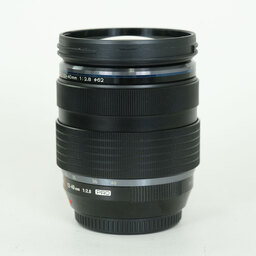 OLYMPUS M.ZUIKO DIGITAL ED 12-40mm F2.8 PRO OLYMPUS M.ZUIKO DIGITAL ED 12-40mm F2.8 PRO