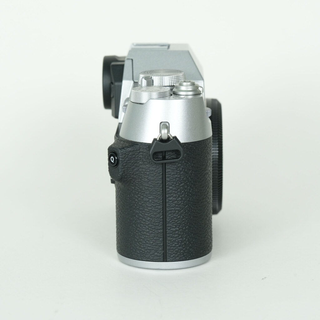 FUJIFILM X-T50 [�{�f�B �V���o�[]