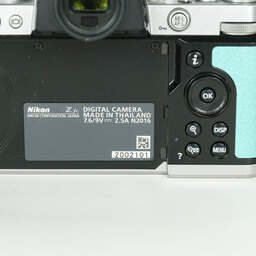 Nikon Z fc ボディ シルバー プレミアムエクステリア張替済み Nikon Z fc ボディ シルバー プレミアムエクステリア張替済み