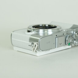 OLYMPUS PEN E-P7 OLYMPUS PEN E-P7