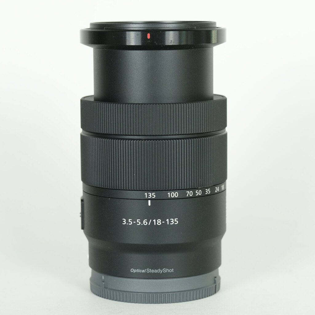 SONY E 18-135mm F3.5-5.6 OSS SEL18135