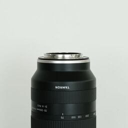 TAMRON 70-300mm F/4.5-6.3 Di III RXD (Model A047) [ソニーE用]