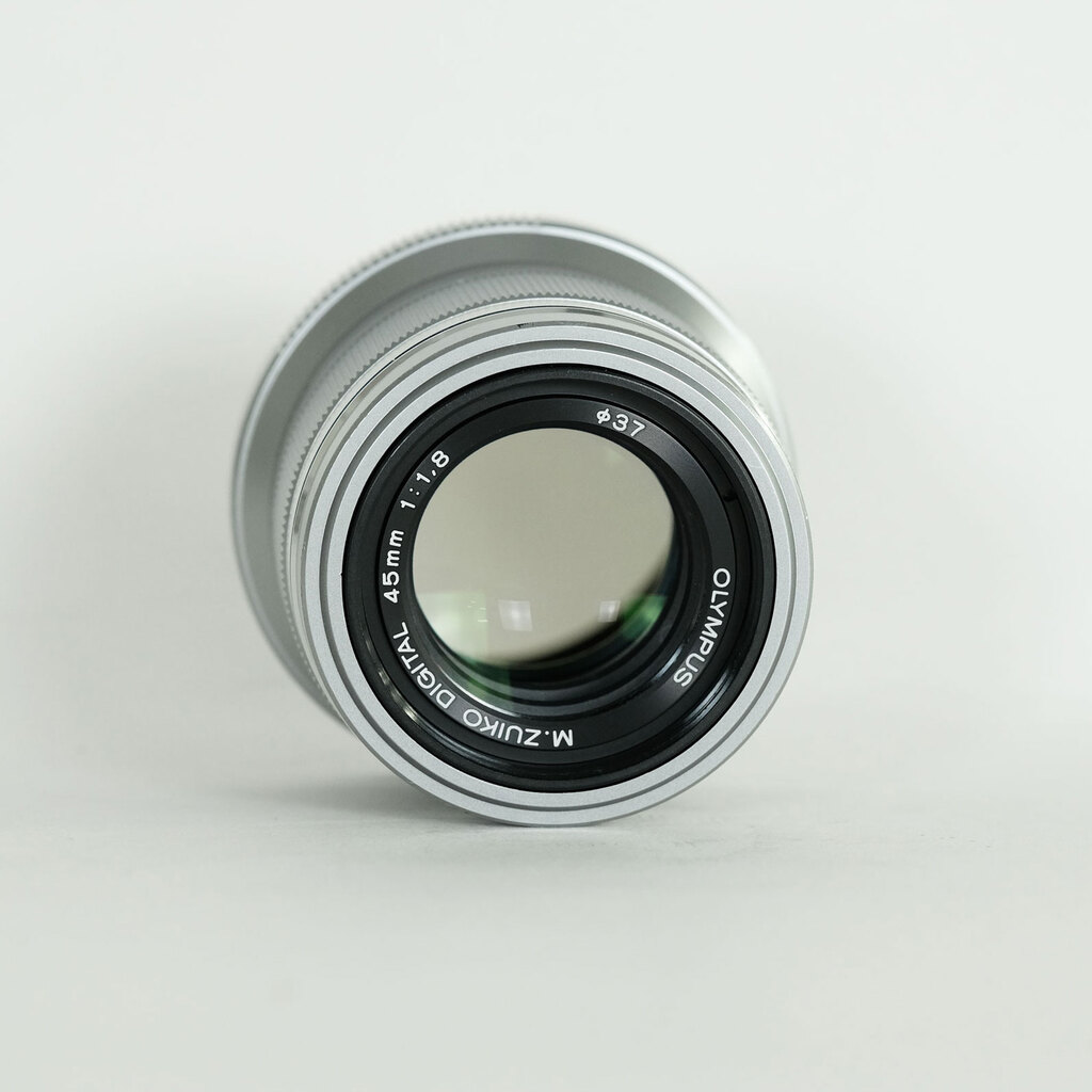OLYMPUS M.ZUIKO DIGITAL 45mm F1.8