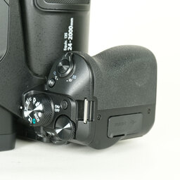 Nikon COOLPIX P950