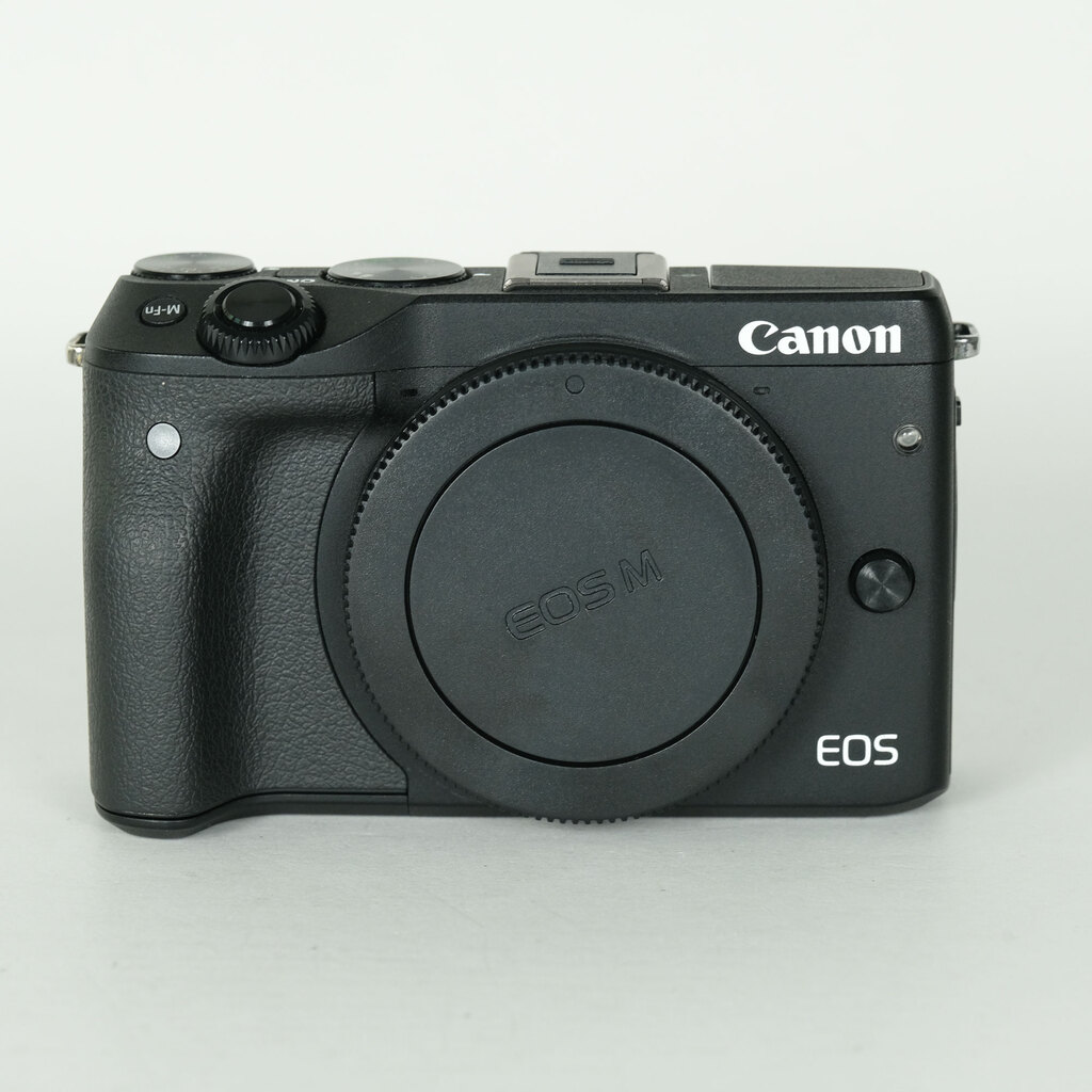 Canon EOS M3 �{�f�B �u���b�N