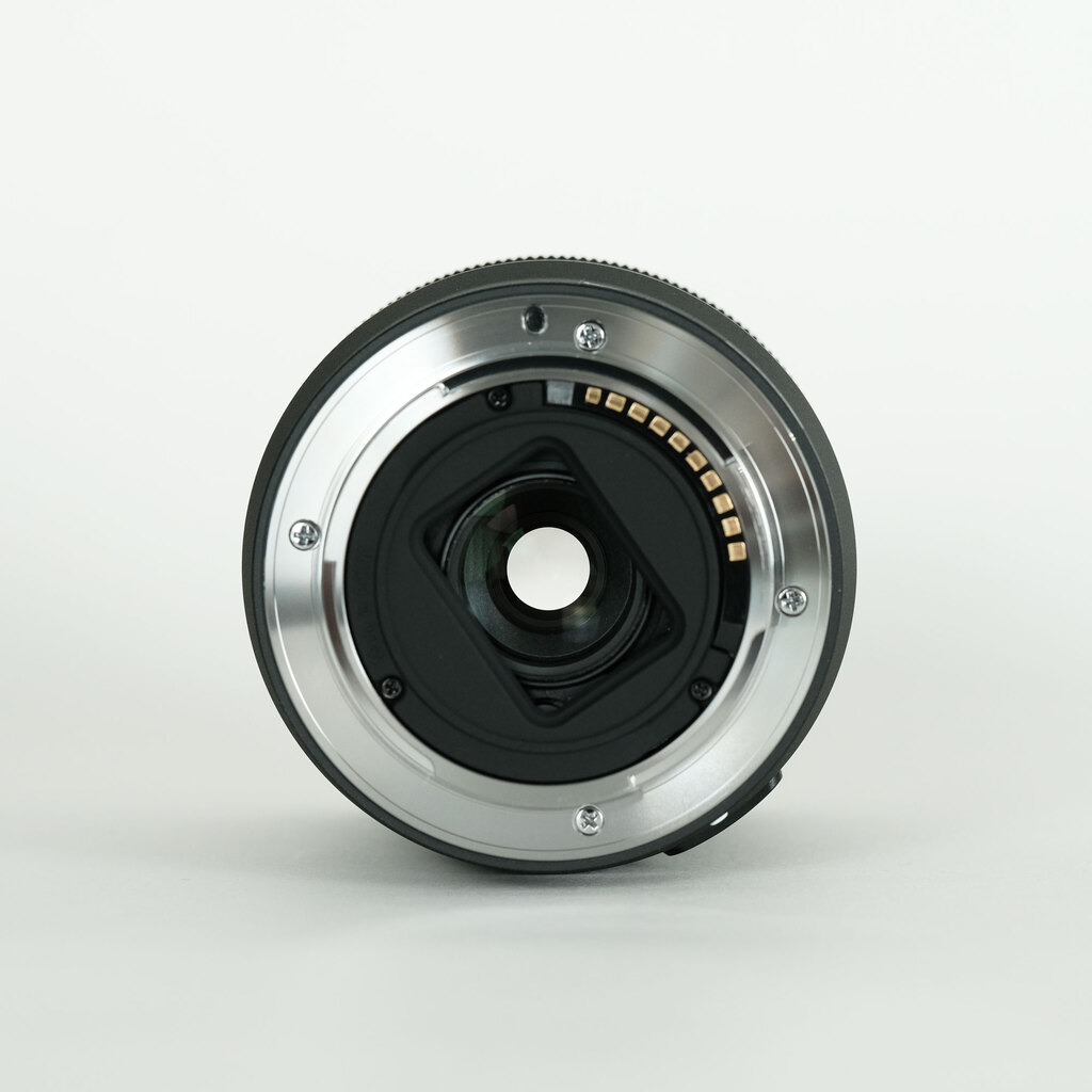 SONY E 18-135mm F3.5-5.6 OSS SEL18135