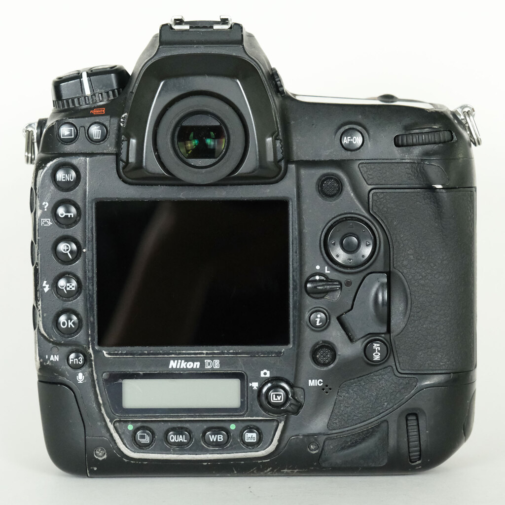 Nikon D6 ボディ