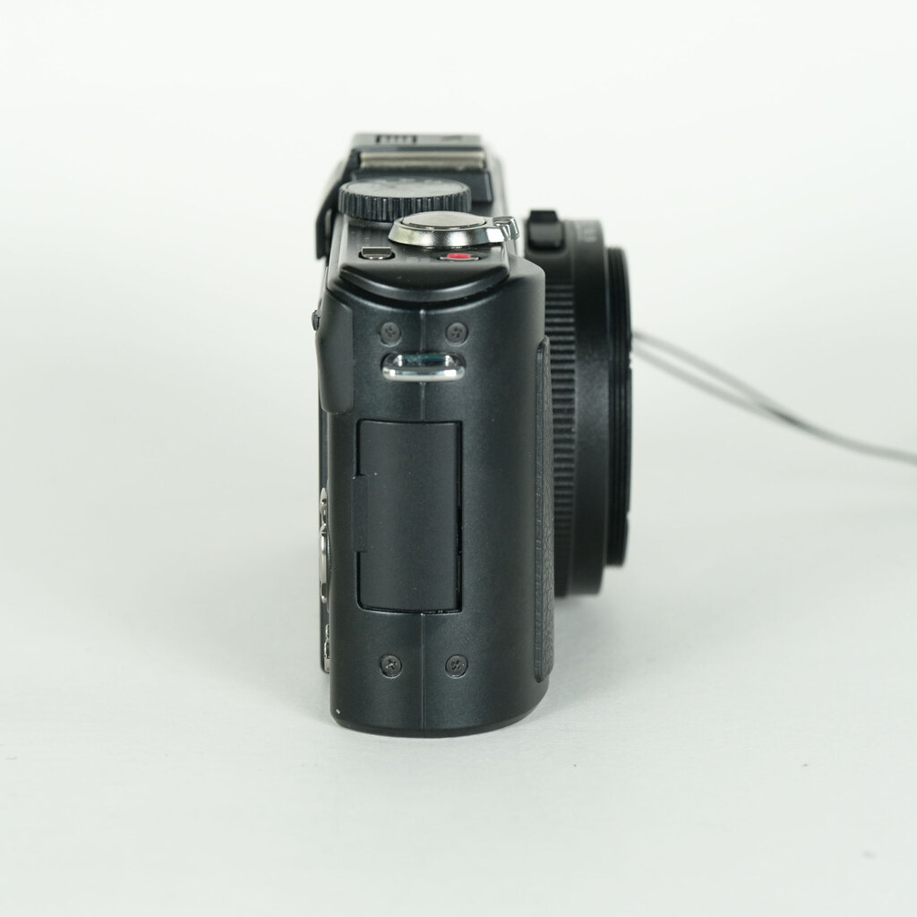 Panasonic LUMIX DMC-LX5の出品 | ONE SCENE（ワンシーン）