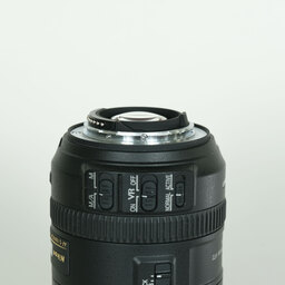 Nikon AF-S DX NIKKOR 18-200mm F3.5-5.6G ED VR II Nikon AF-S DX NIKKOR 18-200mm F3.5-5.6G ED VR II