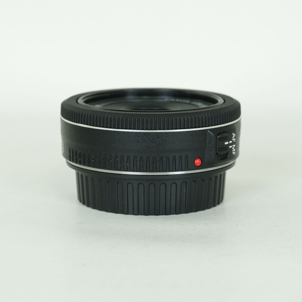 Canon EF40mm F2.8 STM