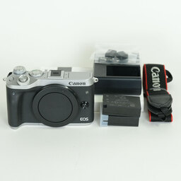 Canon EOS M6