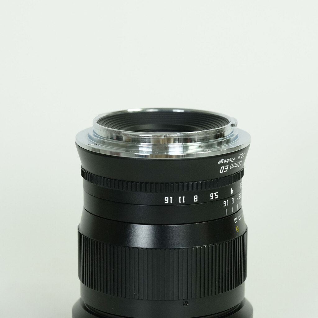 銘匠光学 TTArtisan 11mm F2.8 Fisheye (キヤノンRF用)