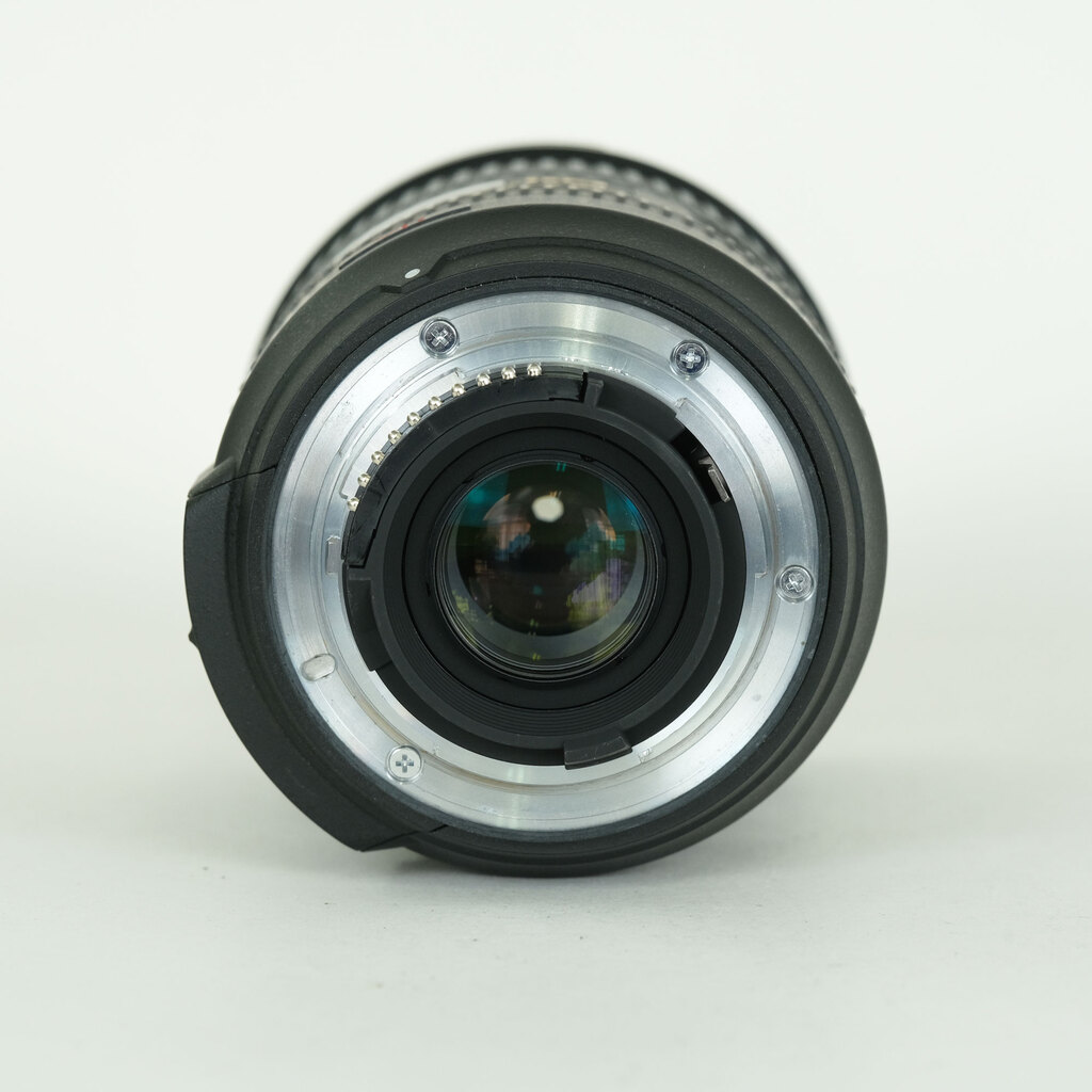 Nikon AF-S DX VR Zoom-Nikkor 18-200mm F3.5-5.6G IF-ED