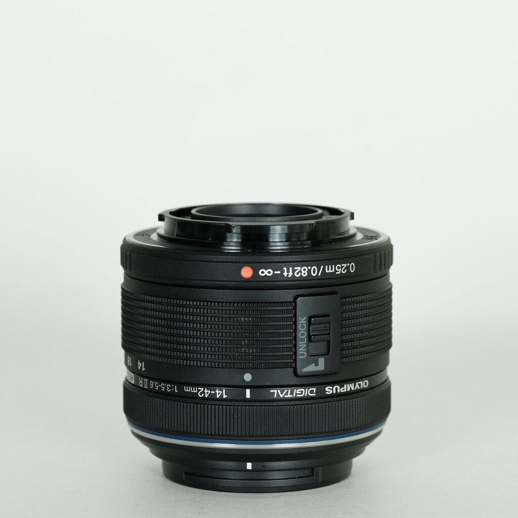 OLYMPUS M.ZUIKO DIGITAL 14-42mm F3.5-5.6IIR ブラックの出品 | ONE