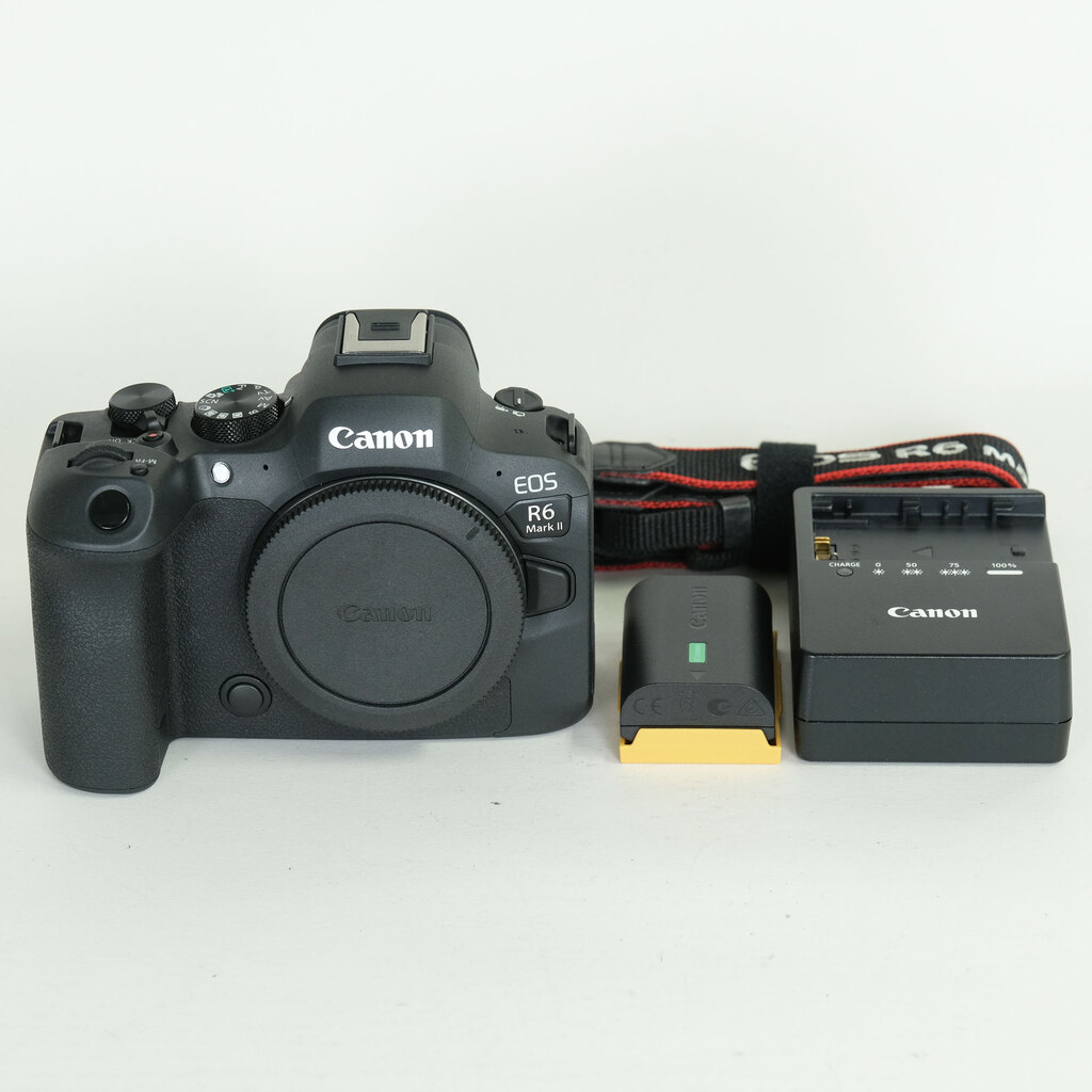 Canon EOS R6 Mark II Canon EOS R6 Mark II