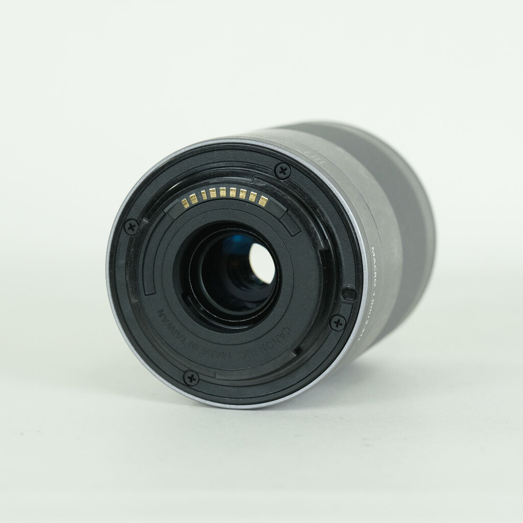 Canon EF-M55-200mm F4.5-6.3 IS STM シルバー
