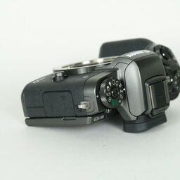 Canon EOS M5