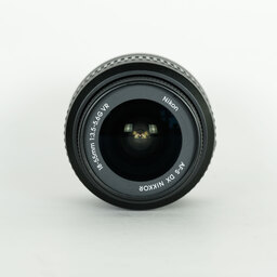 Nikon AF-S DX NIKKOR 18-55mm F3.5-5.6 G VR