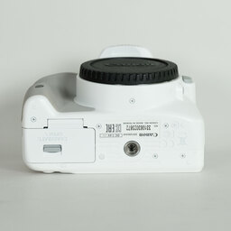 Canon EOS Kiss X7 ボディ ホワイト