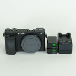 SONY α6400(ILCE-6400) SONY α6400(ILCE-6400)