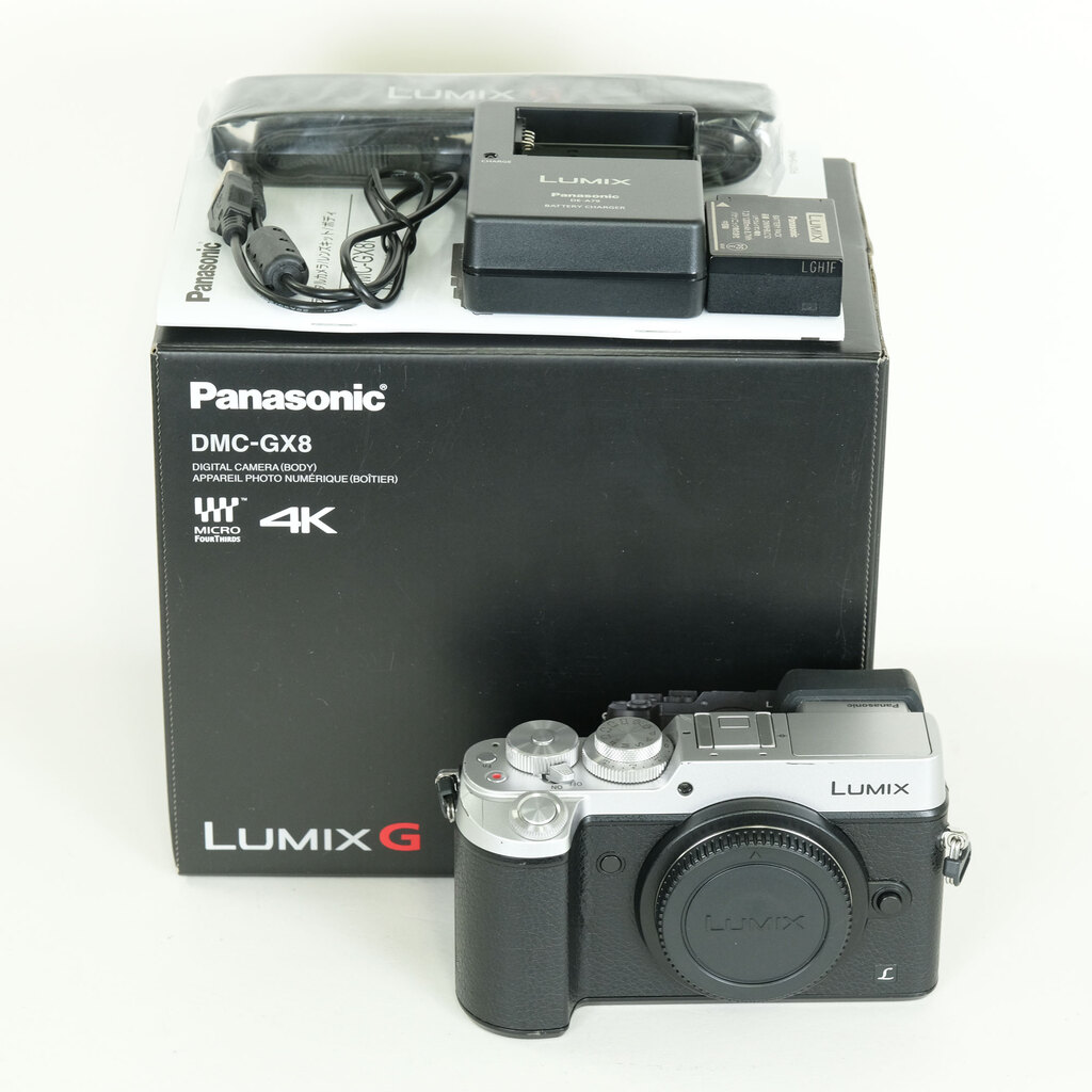 Panasonic LUMIX DMC-GX8 ボディ シルバー