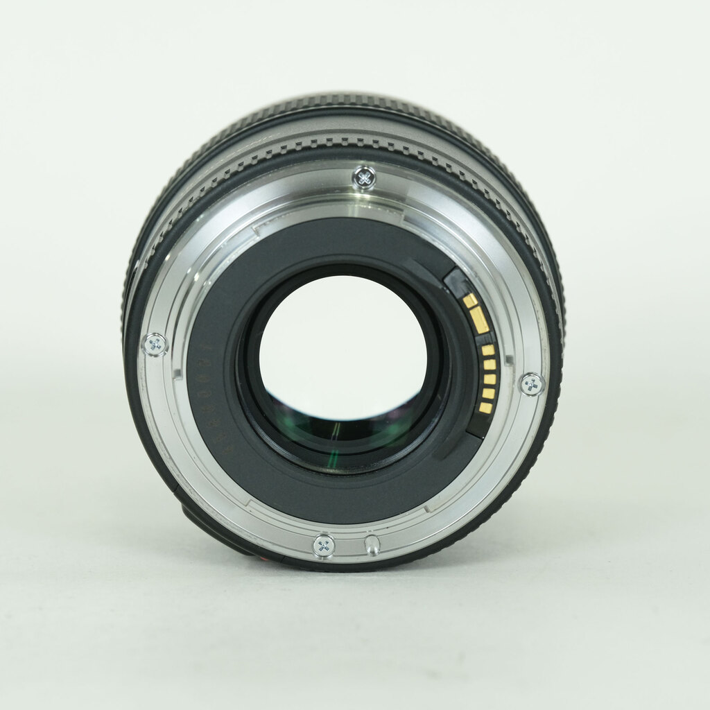 Canon EF100mm F2 USM