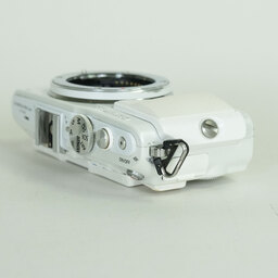 OLYMPUS PEN Lite E-PL6 ボディ ホワイト