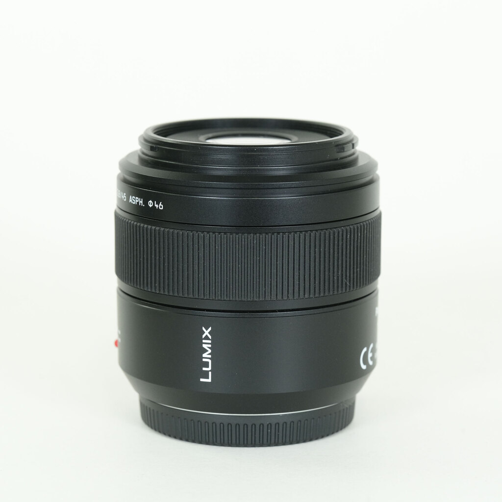 Panasonic LEICA DG MACRO-ELMARIT 45mm F2.8 ASPH. MEGA O.I.S.