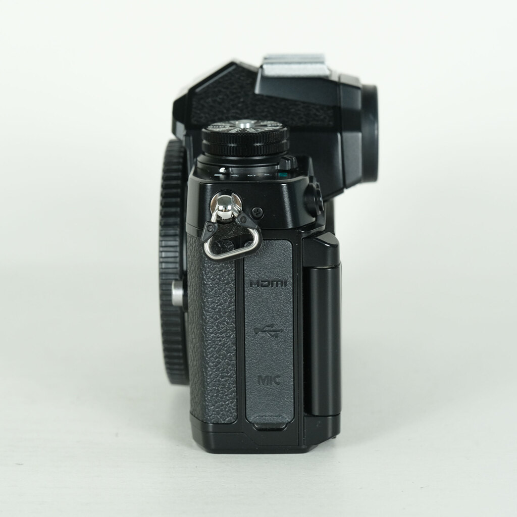 Nikon Z fc [�{�f�B �u���b�N]