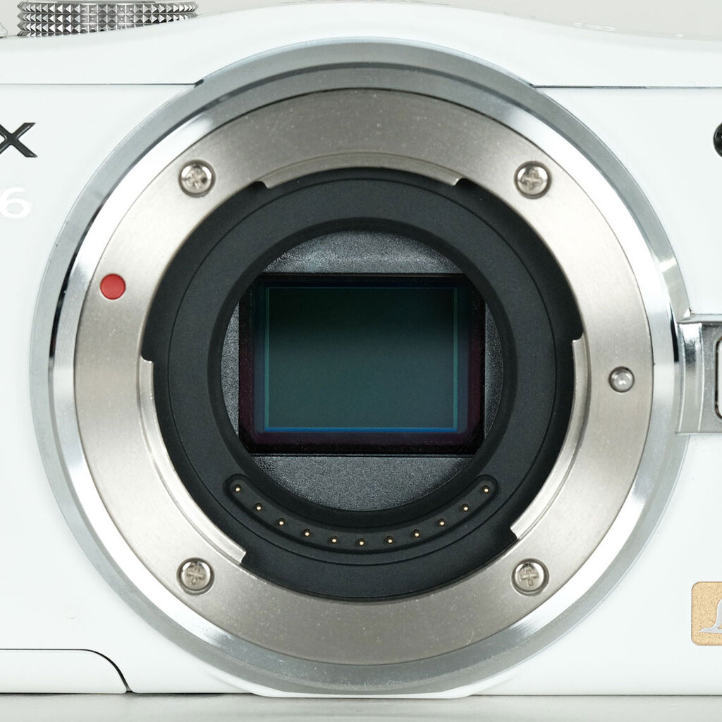 Panasonic LUMIX DMC-GF6-W ボディ ホワイト