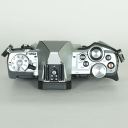 OLYMPUS OM-D E-M5 Mark II