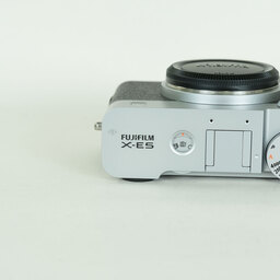 FUJIFILM X-E5