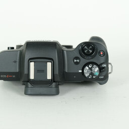 Canon EOS Kiss M