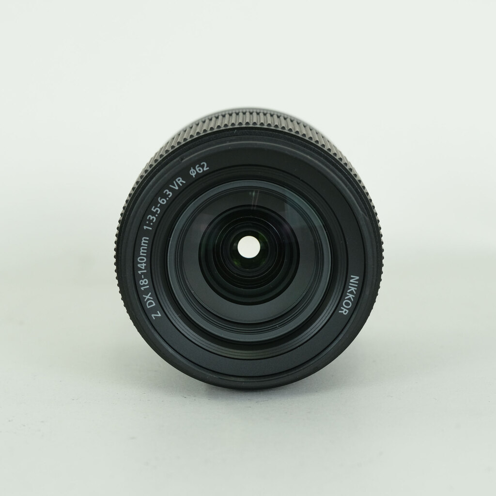 Nikon NIKKOR Z DX 18-140mm f/3.5-6.3 VR Nikon NIKKOR Z DX 18-140mm f/3.5-6.3 VR