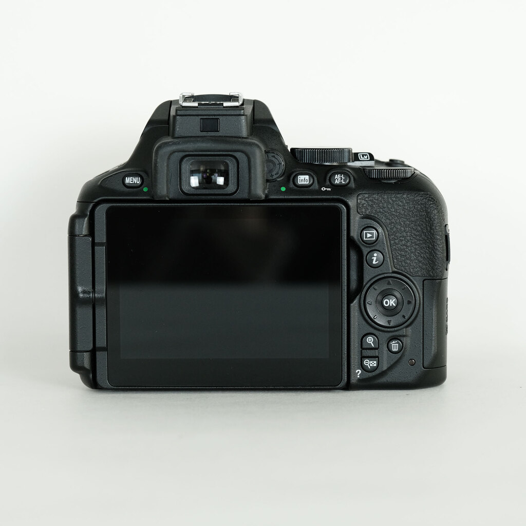 Nikon D5600 Nikon D5600