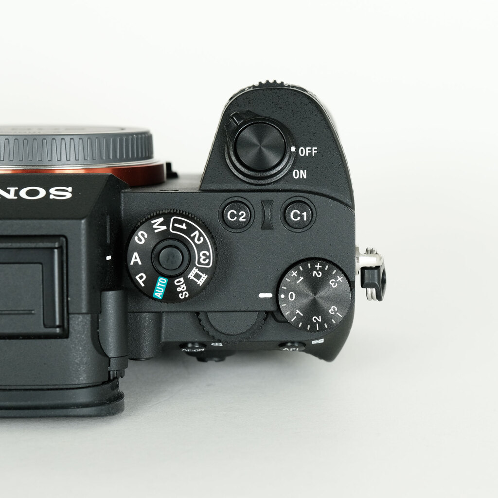 SONY α7RIII ボディ ILCE-7RM3A 【後期モデル 液晶下部にSONYロゴなし】 SONY α7RIII ボディ ILCE-7RM3A 【後期モデル 液晶下部にSONYロゴなし】