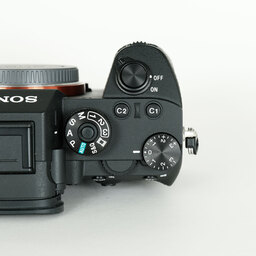 SONY α7RIII ボディ ILCE-7RM3A 【後期モデル 液晶下部にSONYロゴなし】 SONY α7RIII ボディ ILCE-7RM3A 【後期モデル 液晶下部にSONYロゴなし】