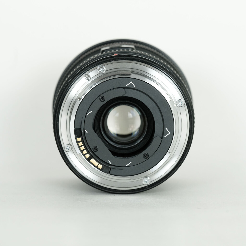 Canon EF8-15mm F4L フィッシュアイ USM