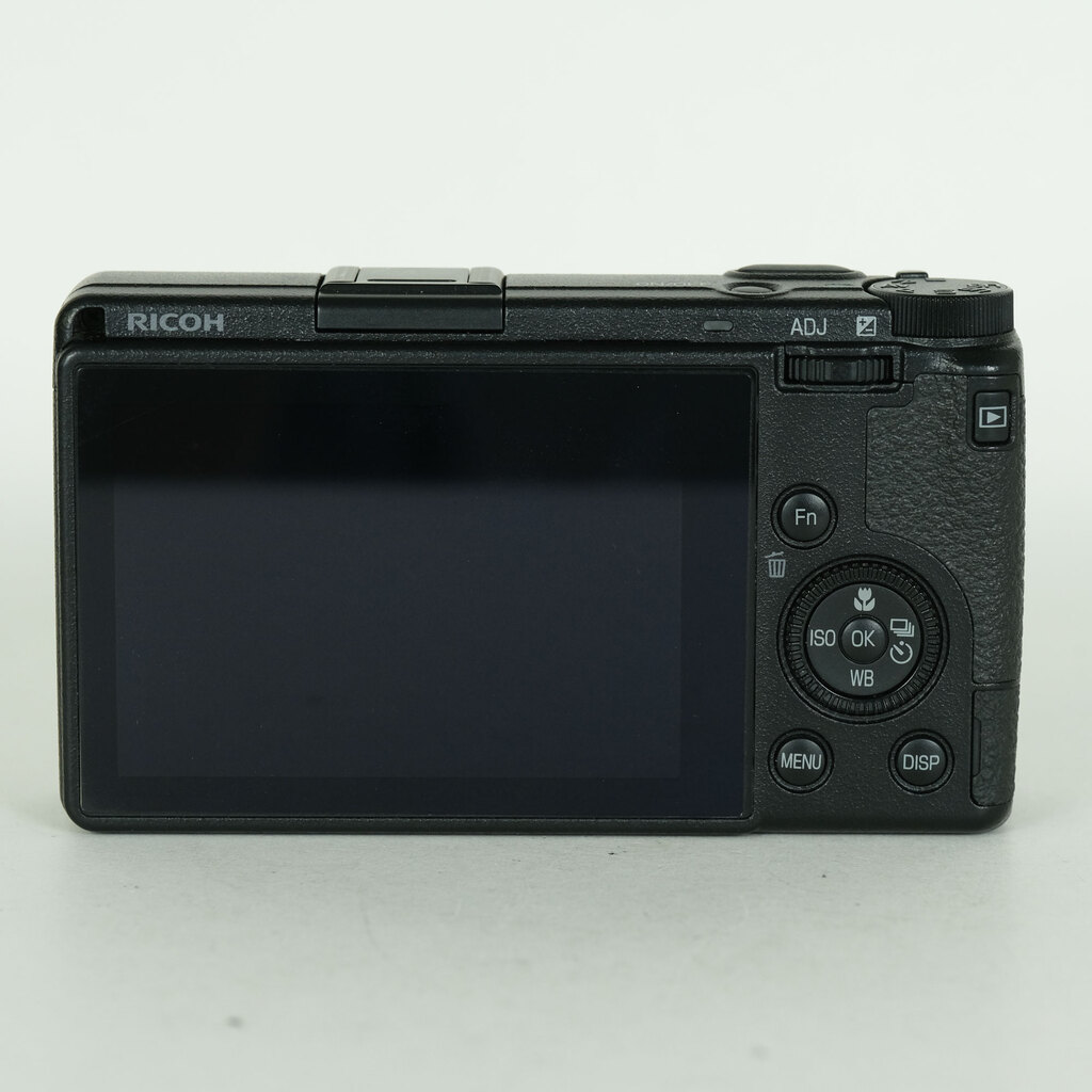 RICOH GR III