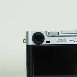 FUJIFILM X-E5